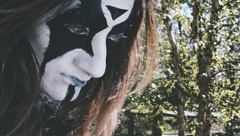 Dumb Waiter Explore Isolation & Rage In “WNDW” Video